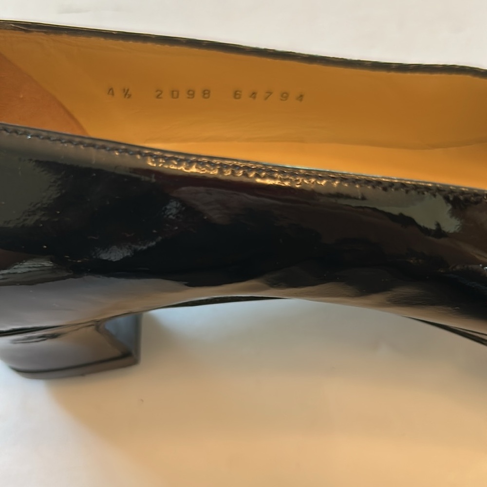 Gucci Black Leather Flats - Picture 10 of 16